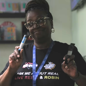 Renee, Budtender