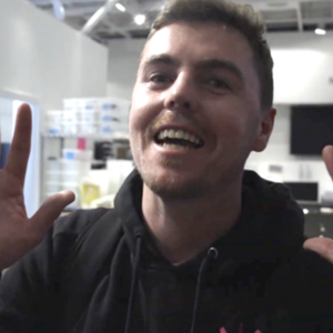 Liam, Store Manager